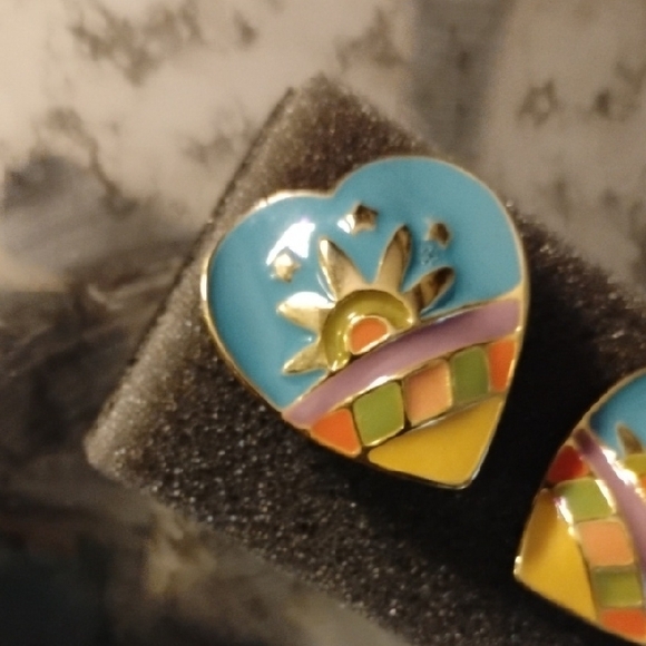 gold plated Heart Earrings with ceramic turquoise blue and colorful Sun Designs - Picture 2 of 3